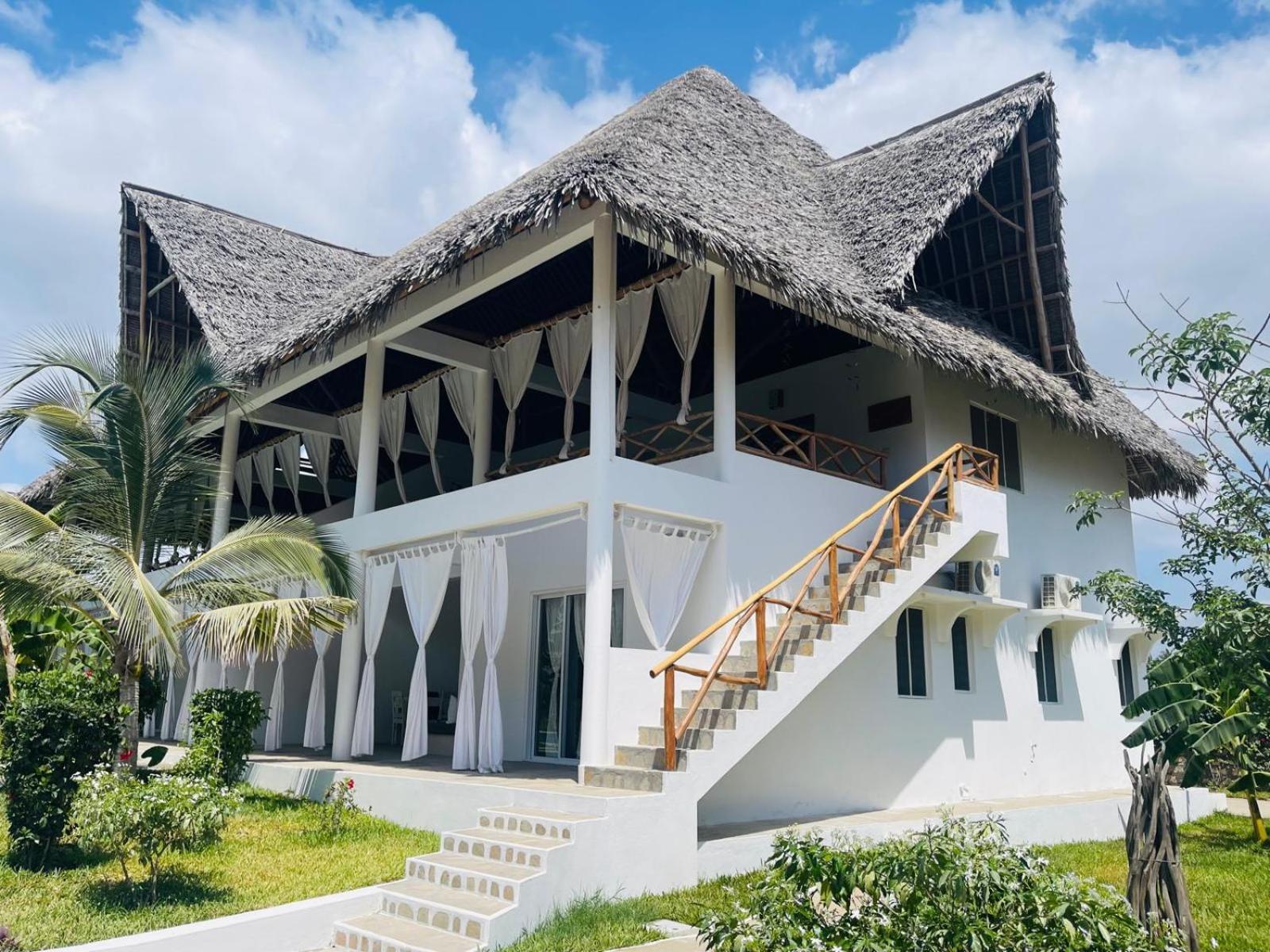 Nyota 11 - Jua Resort Ватаму Екстер'єр фото